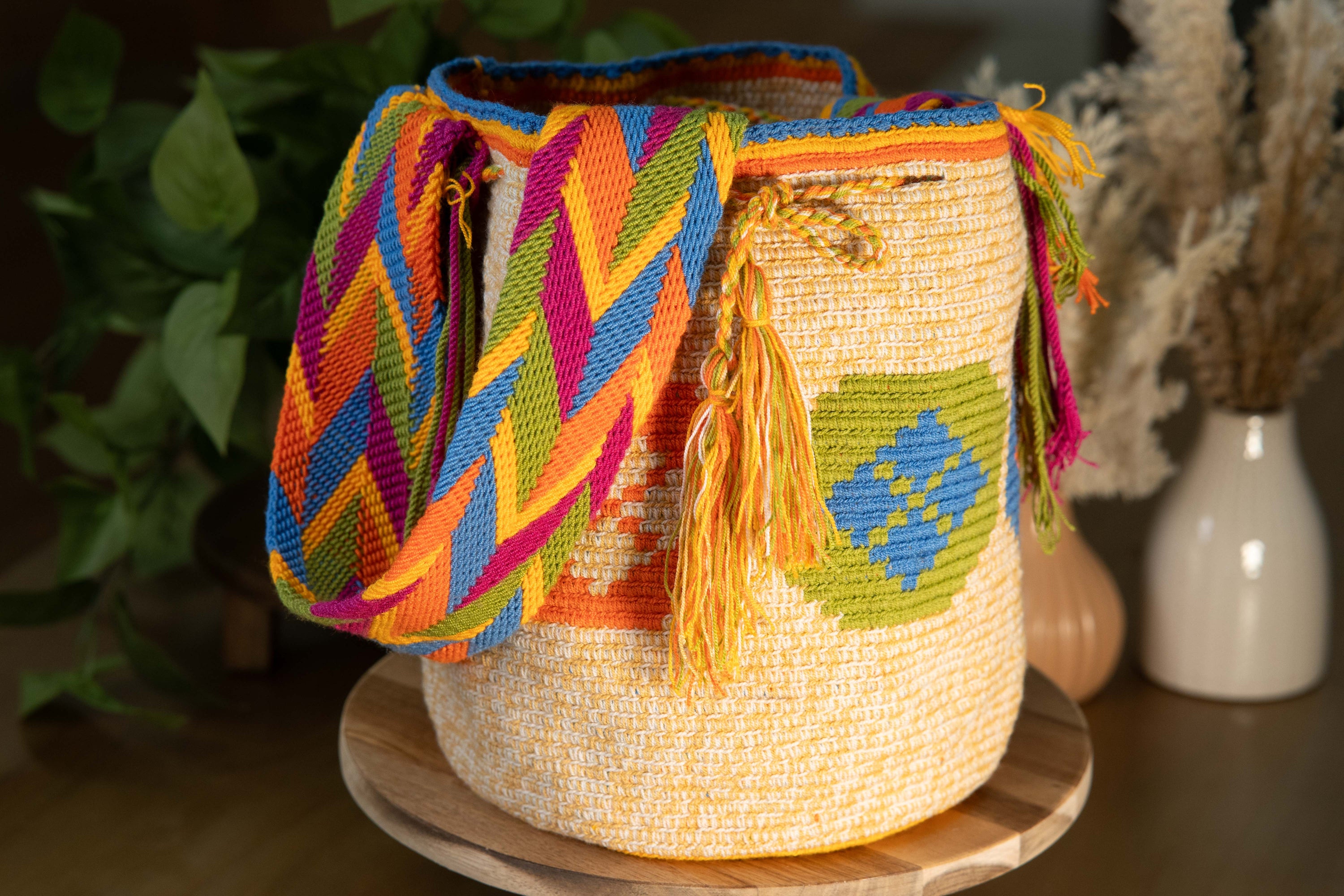 HANDMADE WAYUU COLOMBIAN BAG - LARGE #035