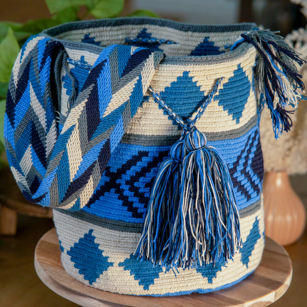 HANDMADE WAYUU COLOMBIAN BAG - LARGE #020